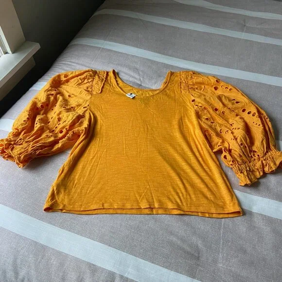 NWT Express Bright Orange Puff Sleeve Blouse – Women’s Size Large - Picture 8 of 13